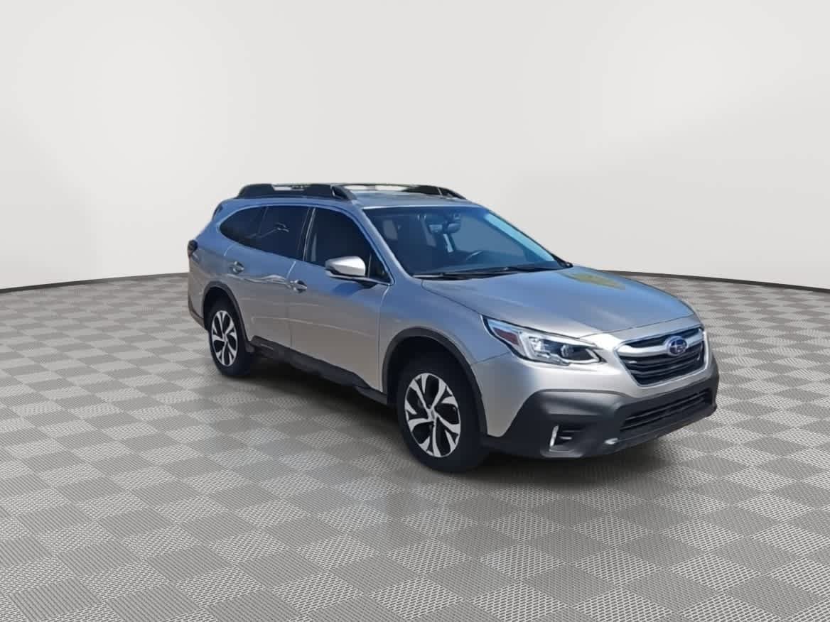 Used 2020 Subaru Outback Limited image 2