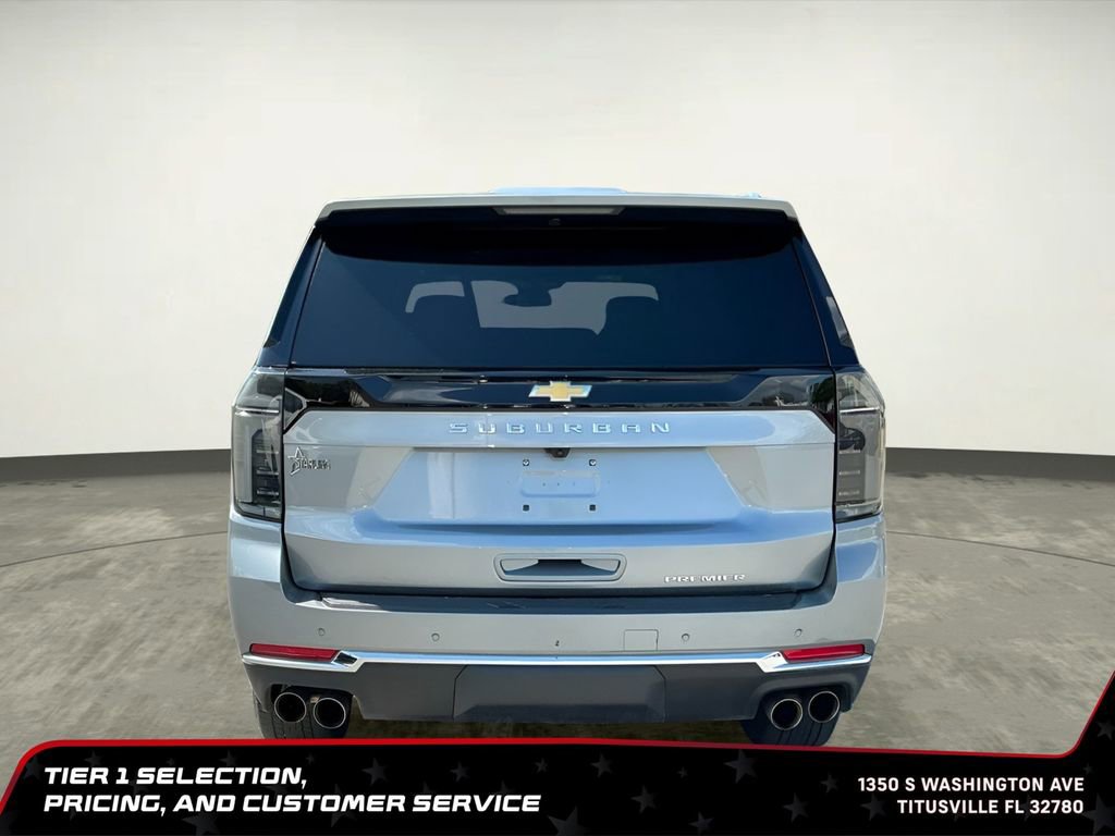 Used 2025 Chevrolet Suburban Premier RWD image 6