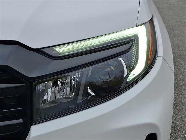 Certified 2025 Honda Ridgeline Black Edition image 9