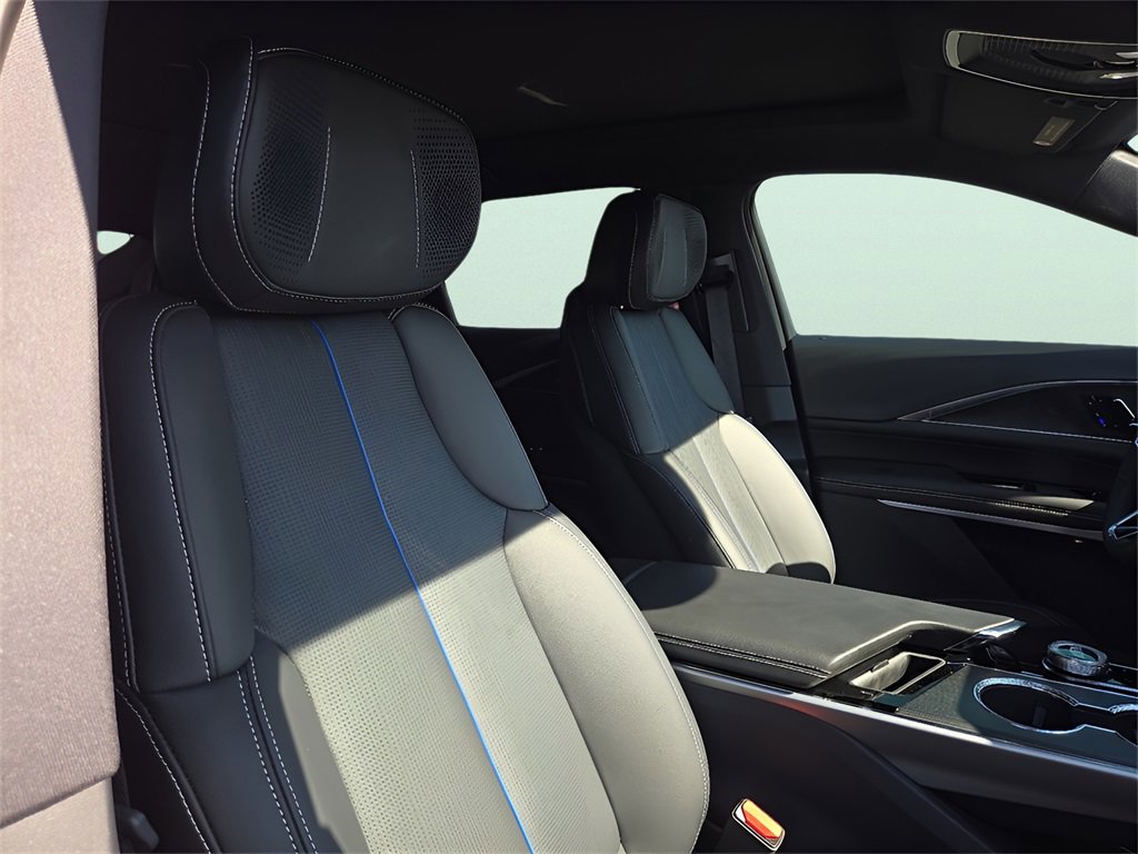 New 2025 Cadillac Lyriq Sport image 12