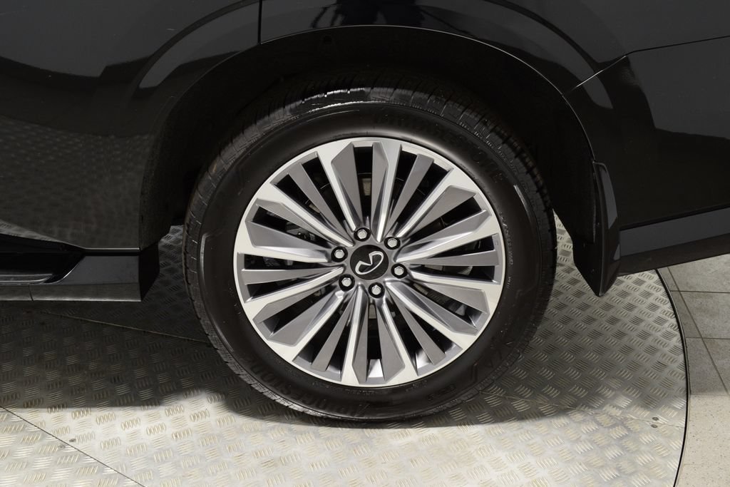 Certified 2026 INFINITI QX80 Luxe w/ Cargo Package AWD/4WD image 42