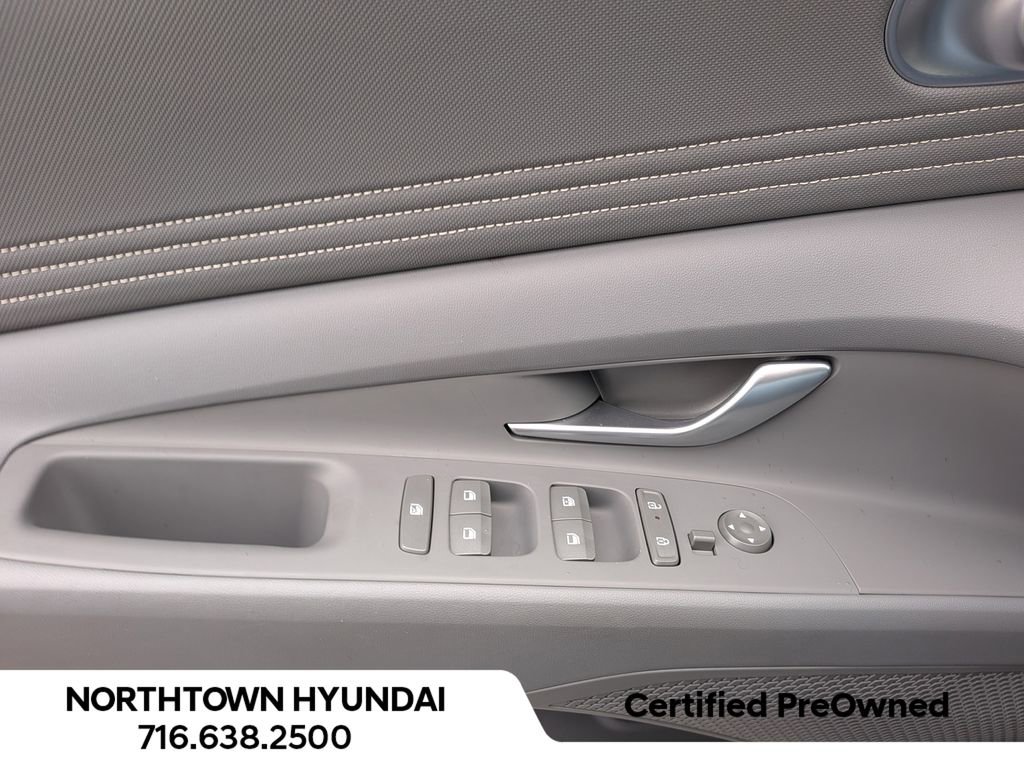 Certified 2025 Hyundai Elantra Sport FWD image 27