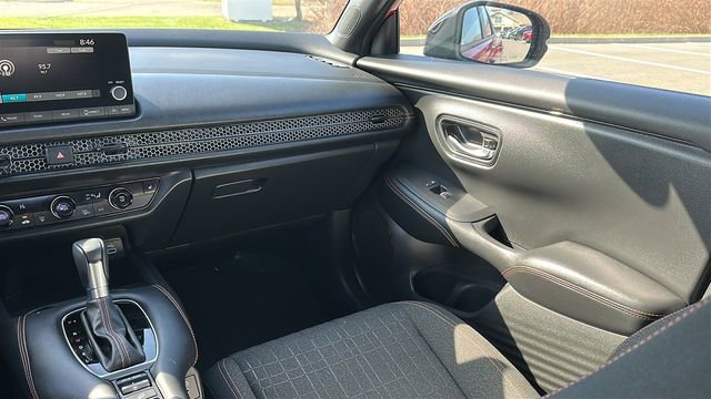 Used 2025 Honda HR-V Sport image 23