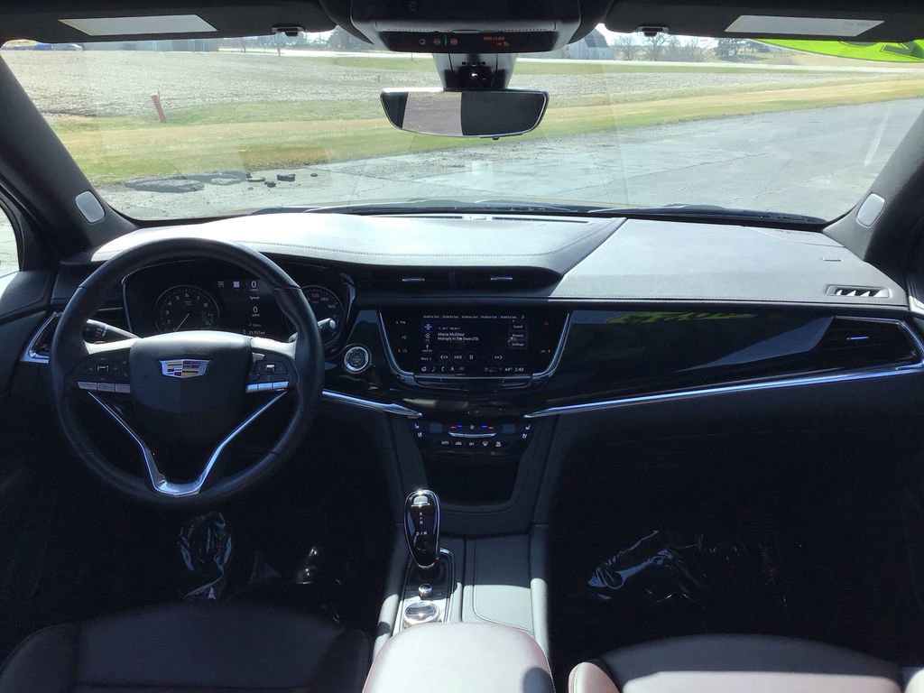 Used 2024 Cadillac XT6 Premium Luxury w/ Technology Package image 22