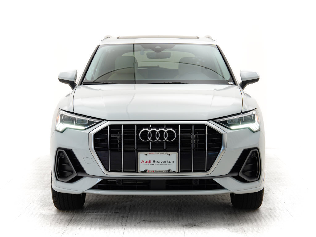 Certified 2025 Audi Q3 2.0T Premium Plus w/ Premium Plus Package AWD/4WD image 27