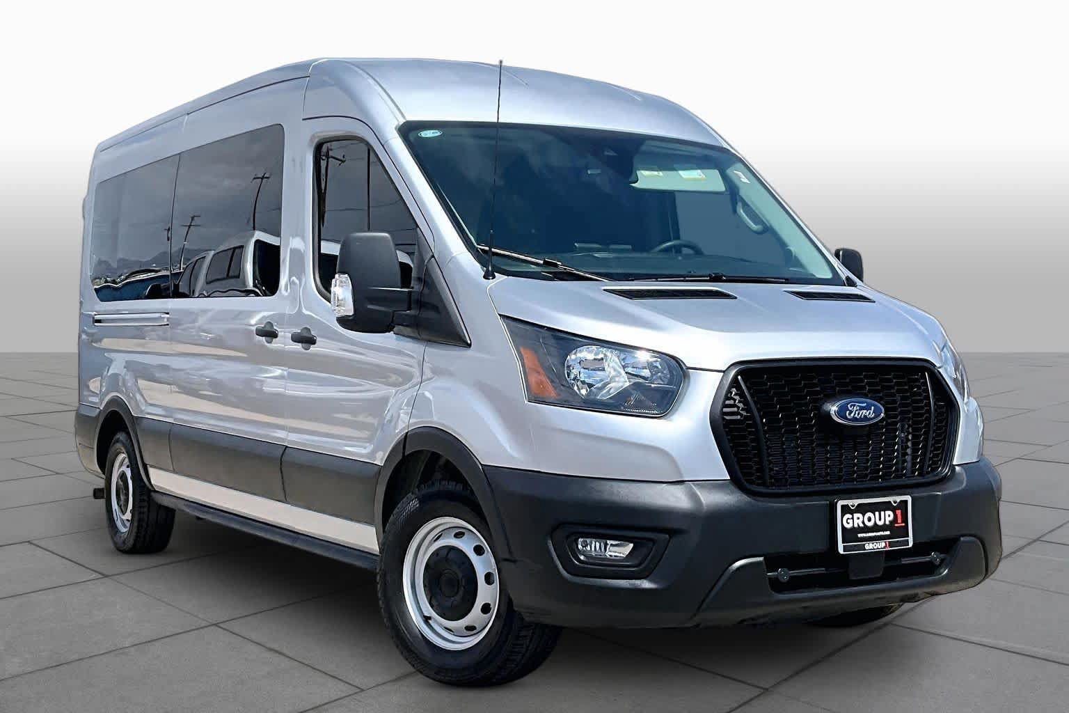 Used 2025 Ford Transit 350 XL RWD image 3