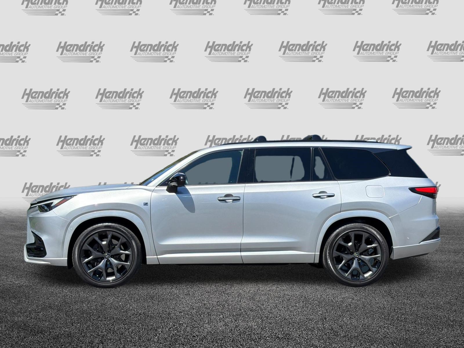Certified 2025 Lexus TX 500h AWD w/ Technology Package image 8