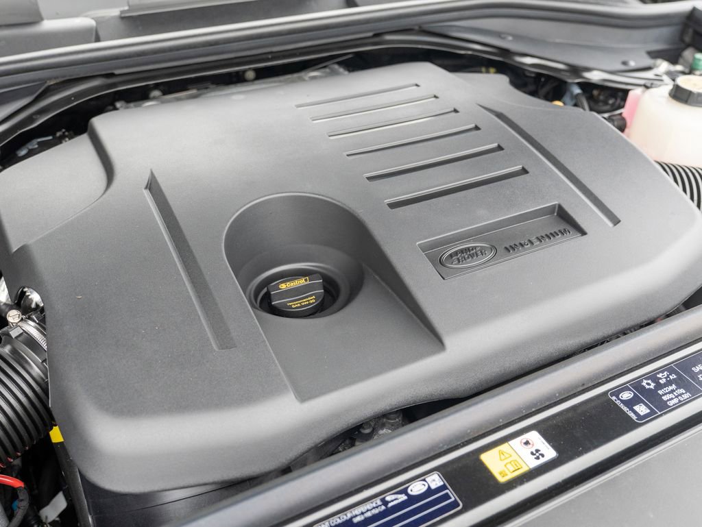 New 2026 Land Rover Range Rover SE image 22