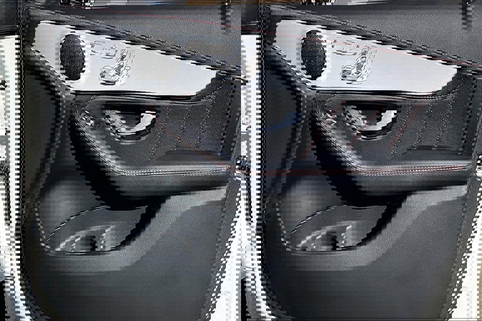 Certified 2022 Mercedes-Benz GLC 43 AMG 4MATIC image 22