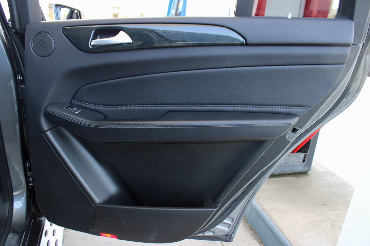 Used 2018 Mercedes-Benz GLS 450 4MATIC image 51