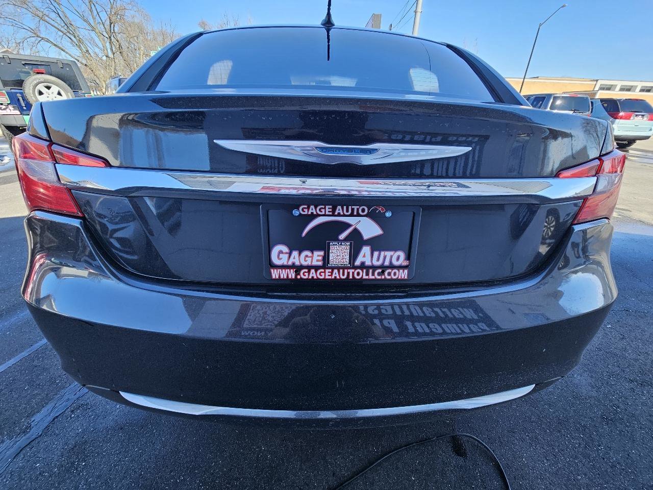 Used 2012 Chrysler 200 LX image 9