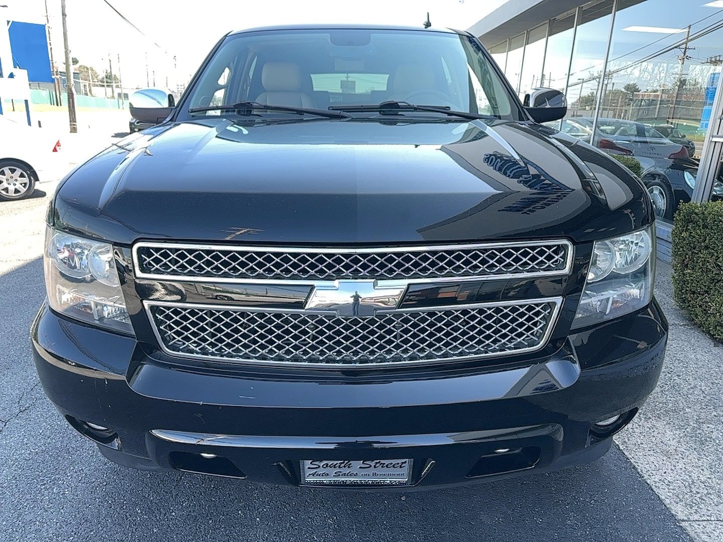 Used 2011 Chevrolet Tahoe LTZ AWD/4WD image 34