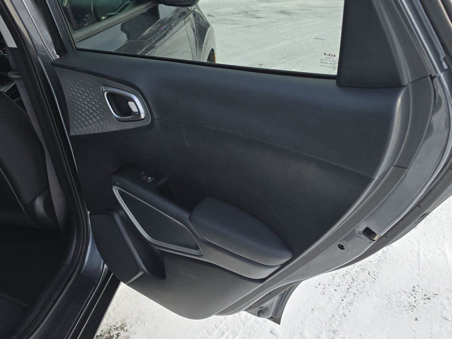 Used 2023 Kia Soul LX w/ Option Group 015 image 28