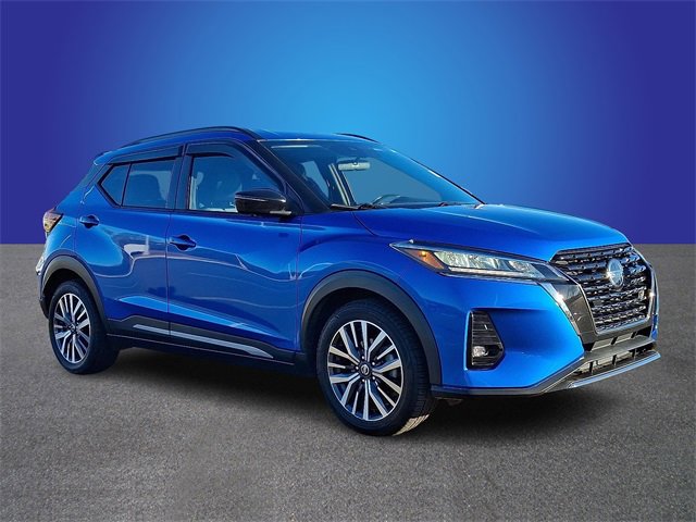 Used 2021 Nissan Kicks SR w/ SR Premium Package image 3