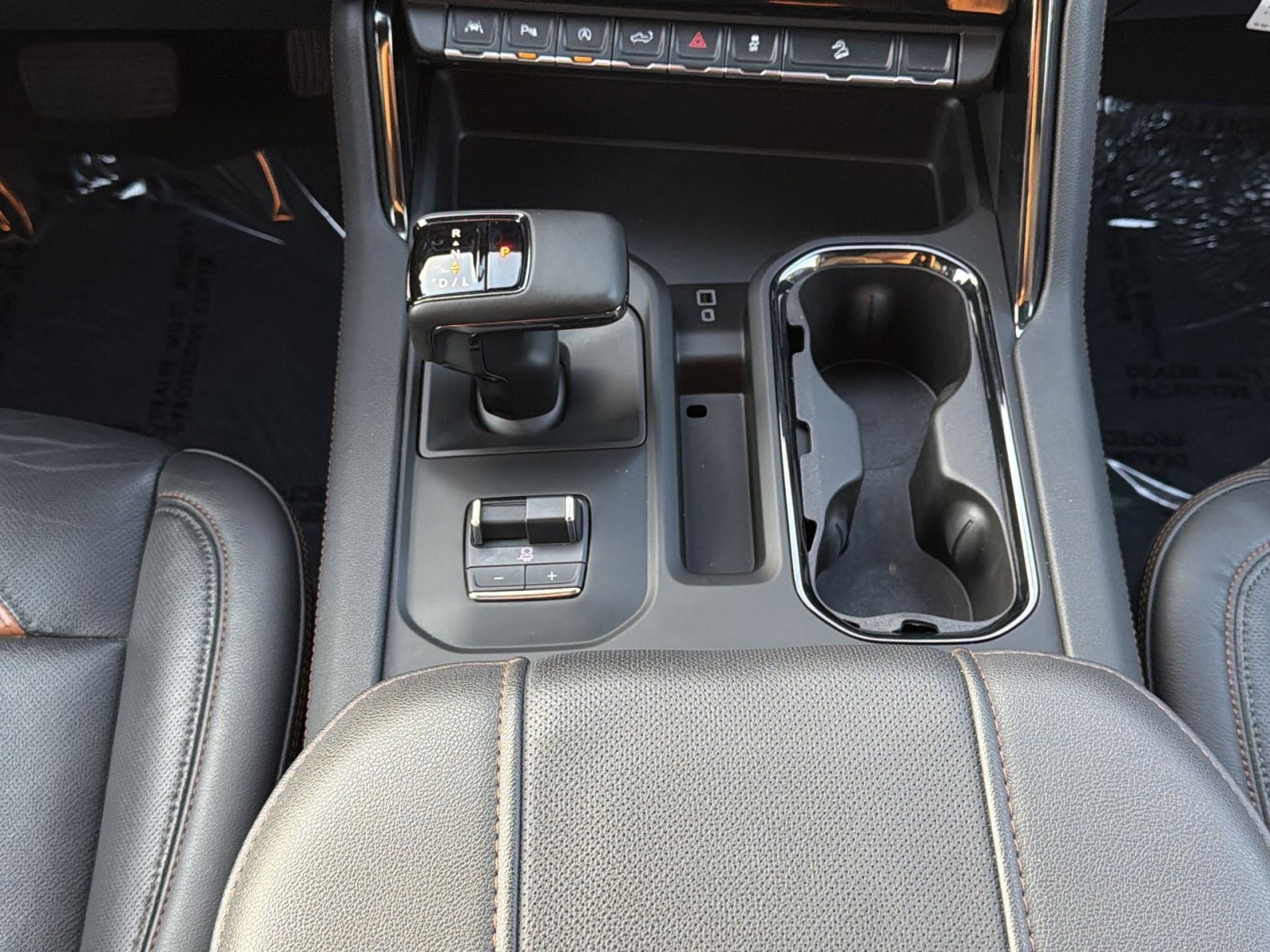 Used 2024 GMC Sierra 1500 AT4 w/ Technology Package image 22