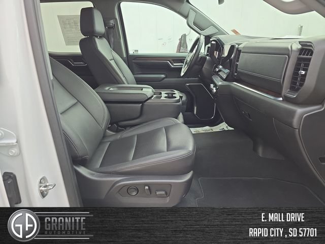 Used 2024 GMC Sierra 1500 SLT AWD/4WD image 39