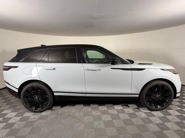 Certified 2026 Land Rover Range Rover Velar Dynamic SE AWD/4WD image 9