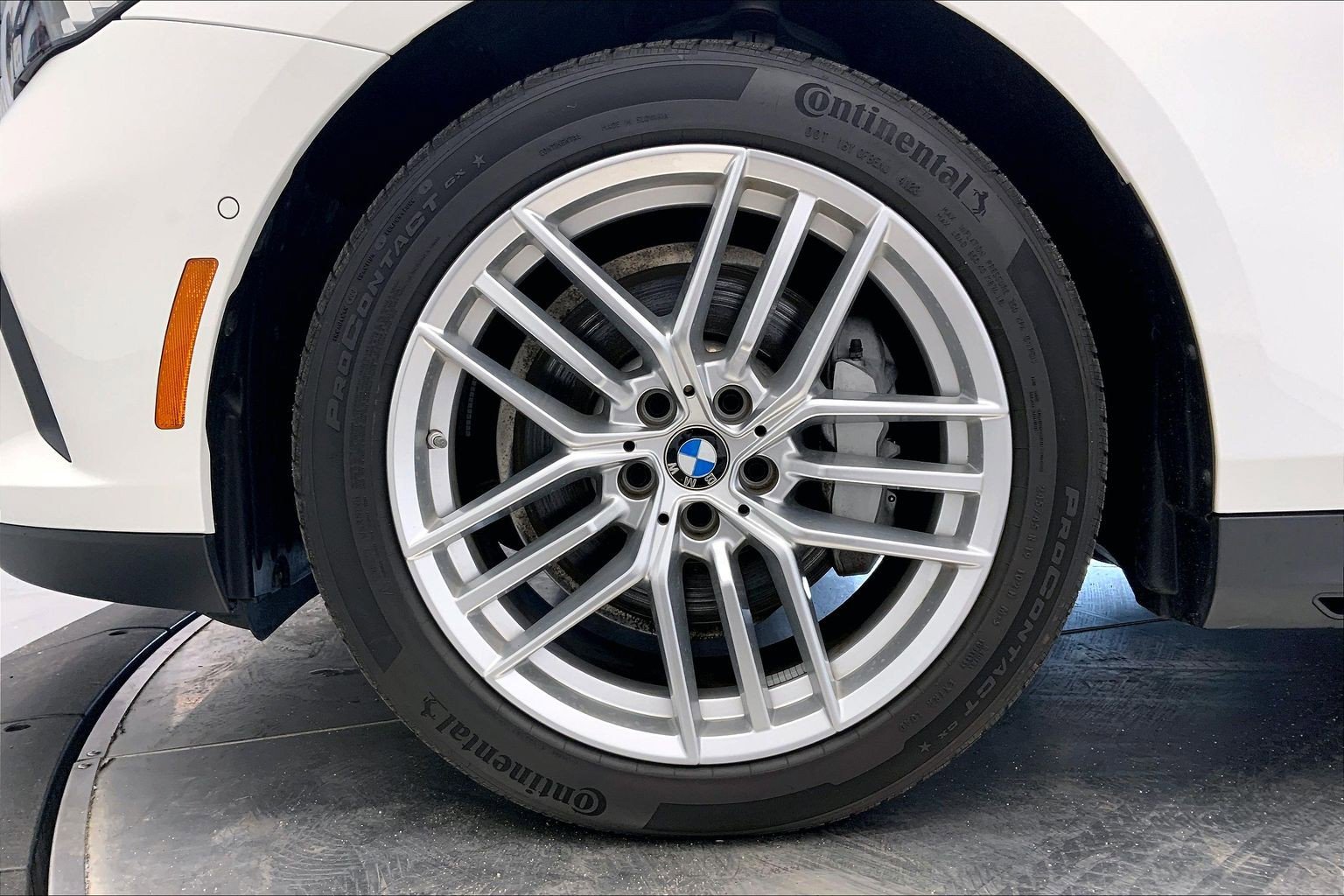 Used 2024 BMW 530i xDrive w/ Convenience Package AWD/4WD image 8