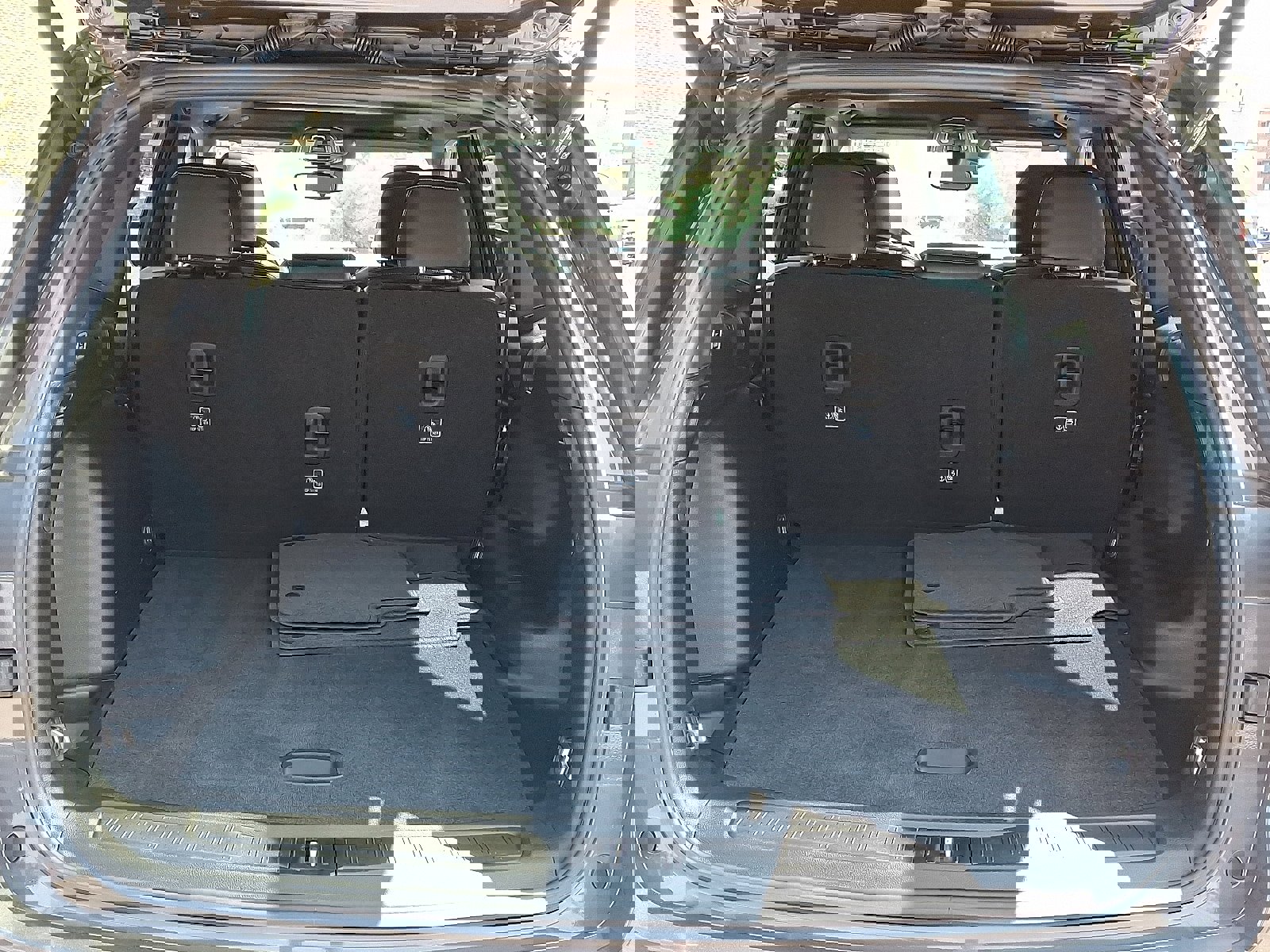 Used 2022 Jeep Grand Cherokee Altitude image 28