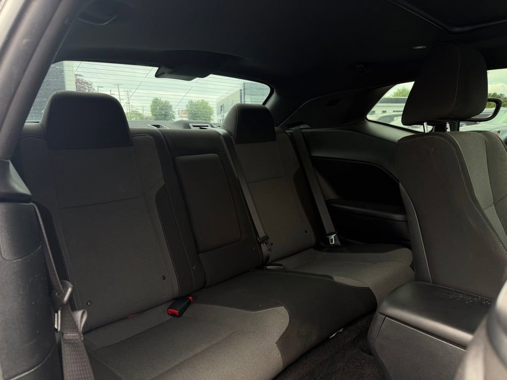 Used 2015 Dodge Challenger R/T w/ Quick Order Package 28B R/T image 25