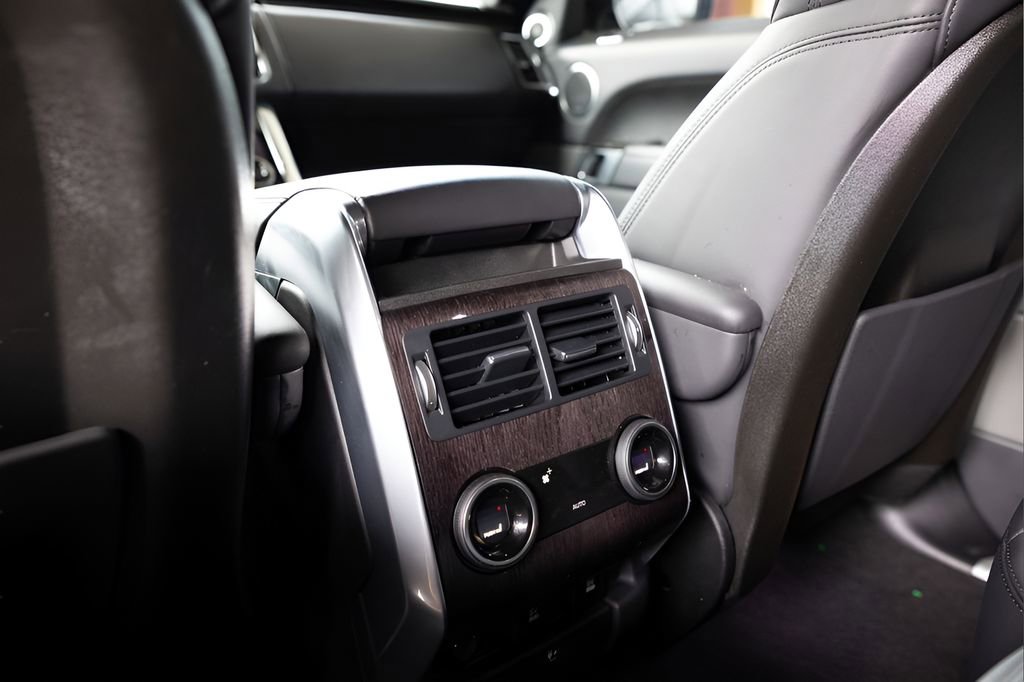 Used 2020 Land Rover Range Rover Sport HSE Dynamic image 35