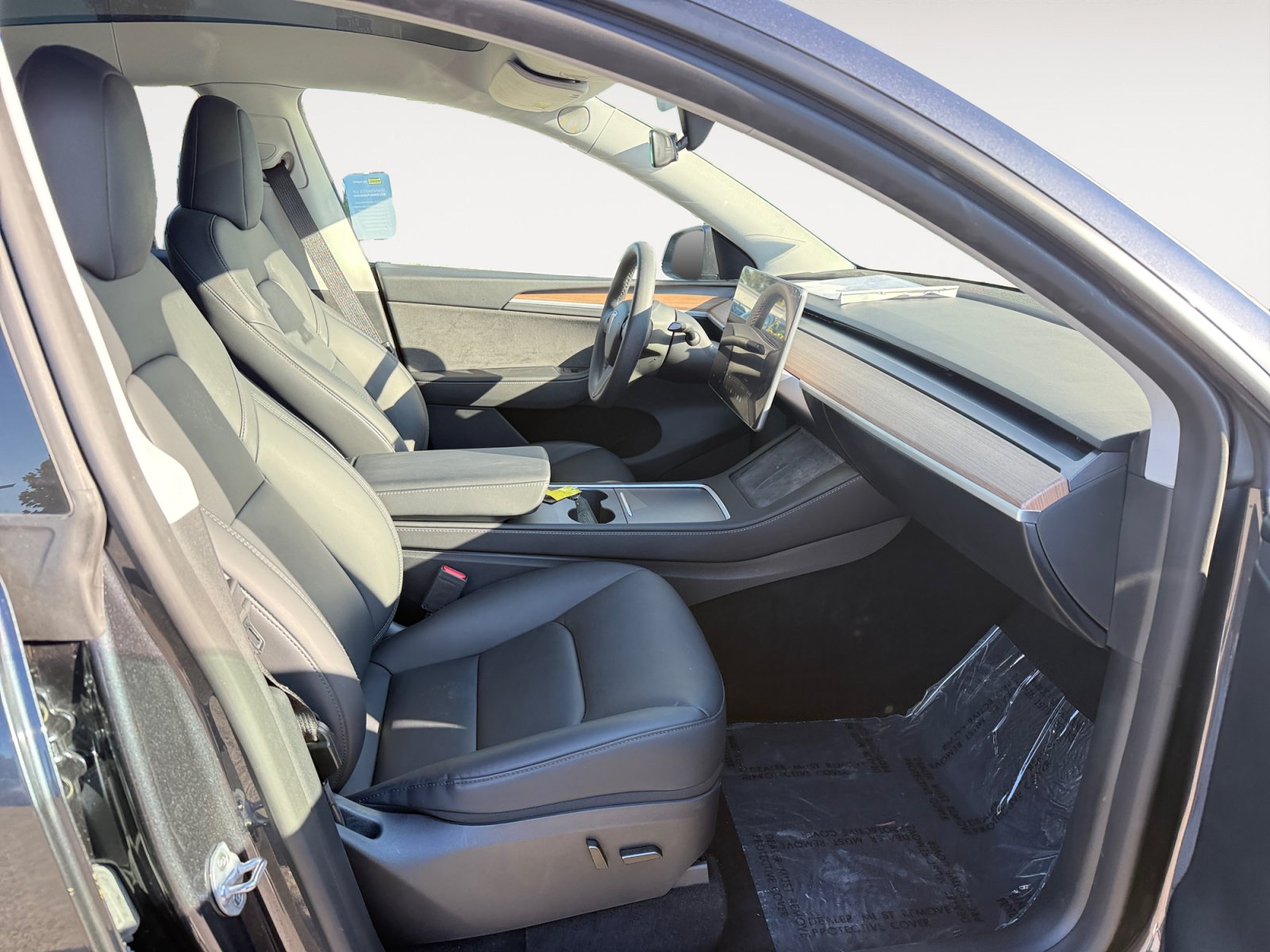 Used 2024 Tesla Model Y 2WD image 19