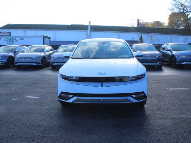 New 2024 Hyundai Ioniq 5 SEL image 2