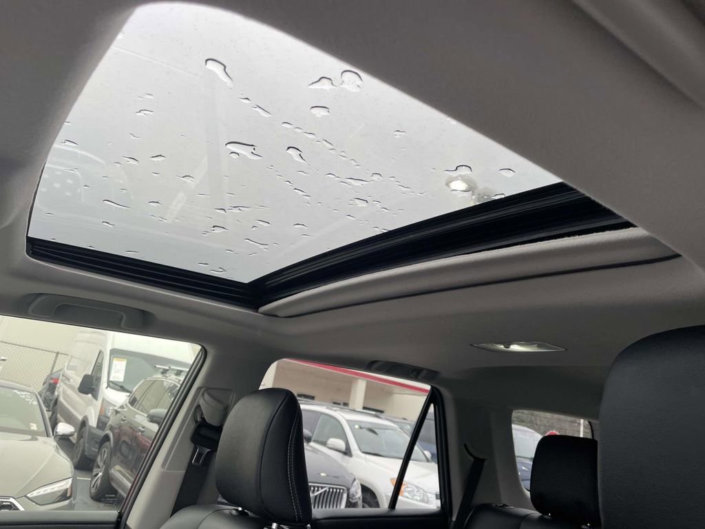 Used 2023 Toyota 4Runner Limited image 30