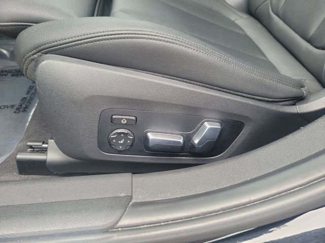 Used 2019 BMW 330i Sedan w/ Convenience Package RWD image 13