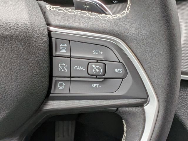 New 2026 Jeep Grand Cherokee L Laredo image 21