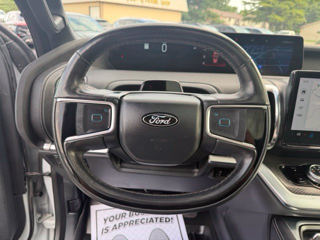 Used 2025 Ford Expedition Max Platinum w/ Stealth Appearance Package AWD/4WD image 29