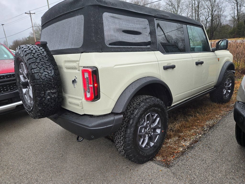 New 2025 Ford Bronco Badlands AWD/4WD image 4