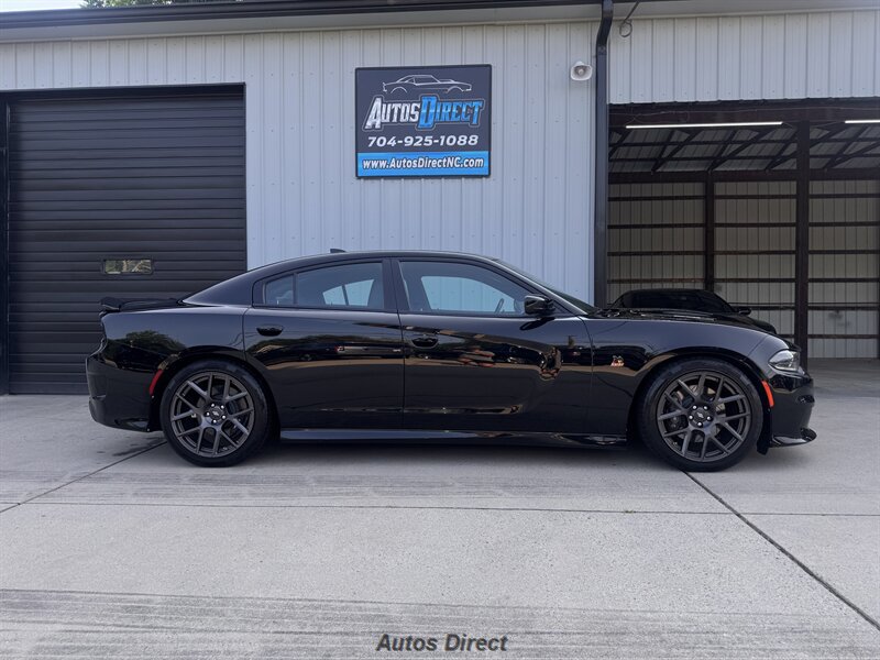 Used 2019 Dodge Charger Scat Pack w/ Plus Group RWD image 8