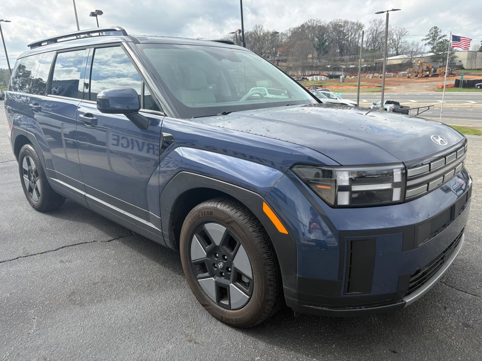 Used 2025 Hyundai Santa Fe SEL image 3