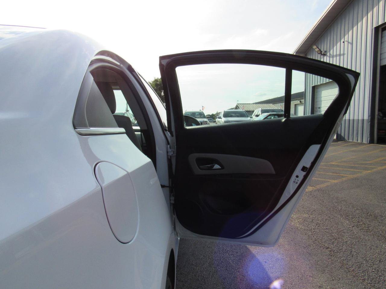 Used 2016 Chevrolet Cruze LT FWD image 28