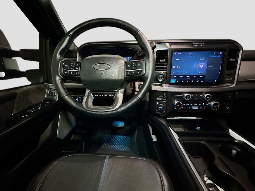 Certified 2025 Ford F250 Platinum image 32