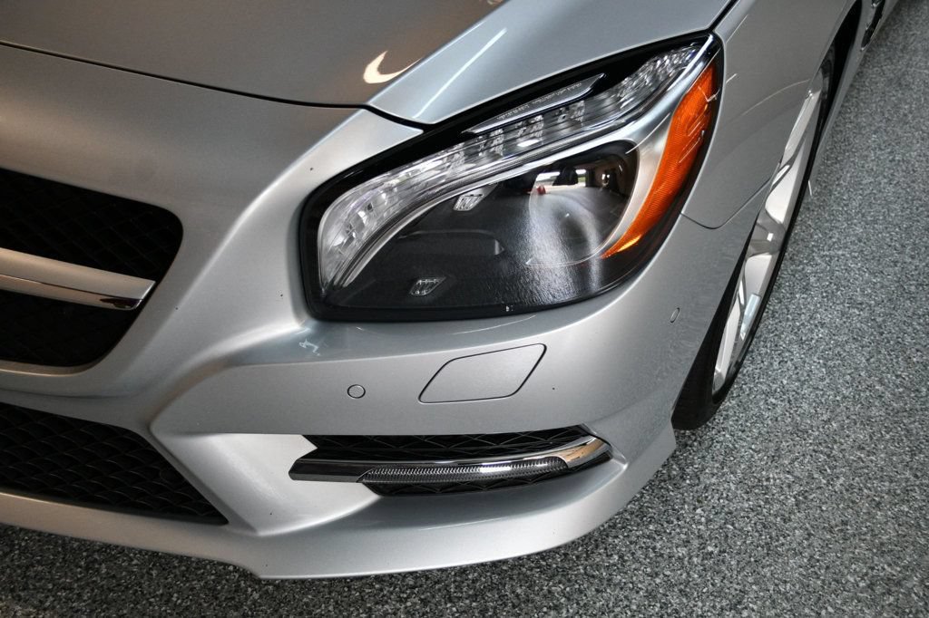 Used 2014 Mercedes-Benz SL 550 image 21