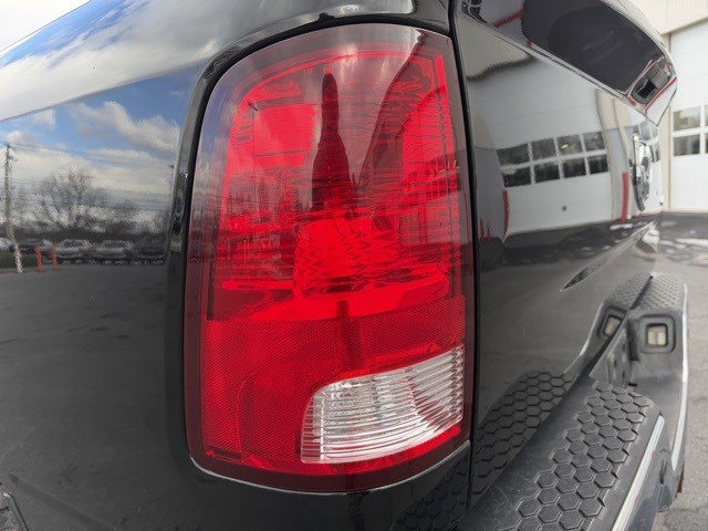 Used 2015 RAM 2500 Tradesman w/ Chrome Appearance Group image 4