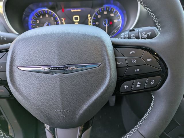 New 2026 Chrysler Pacifica Select FWD image 14