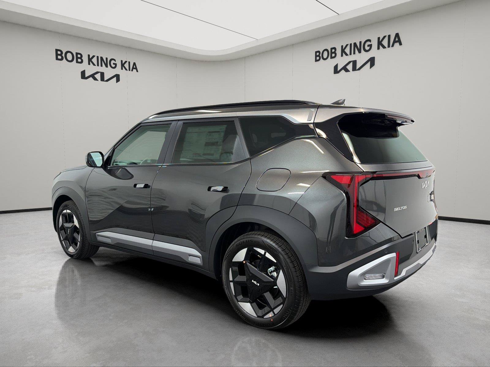 New 2027 Kia Seltos EX FWD image 3