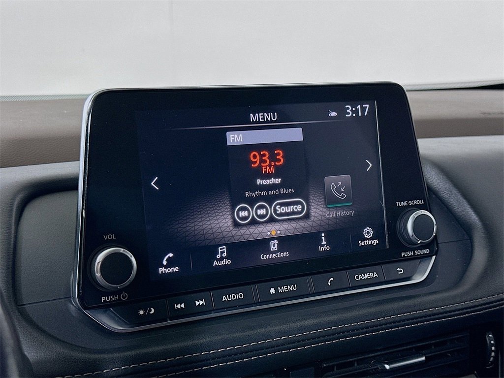 Used 2023 Nissan Rogue SV w/ SV Premium Package image 25