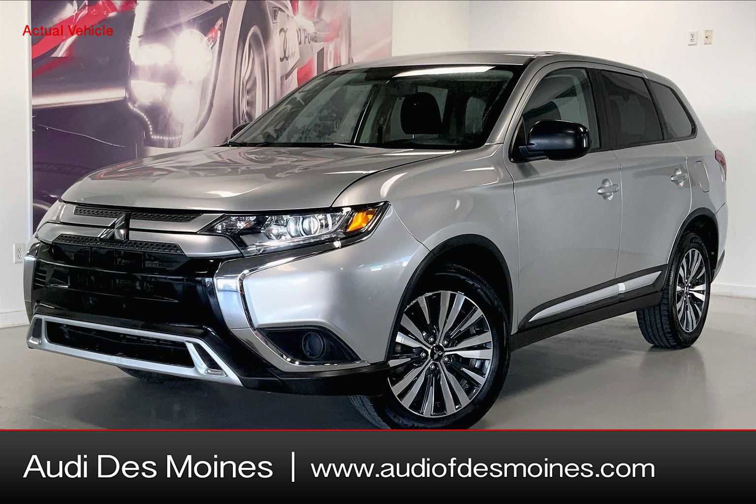 Used 2020 Mitsubishi Outlander ES image 1