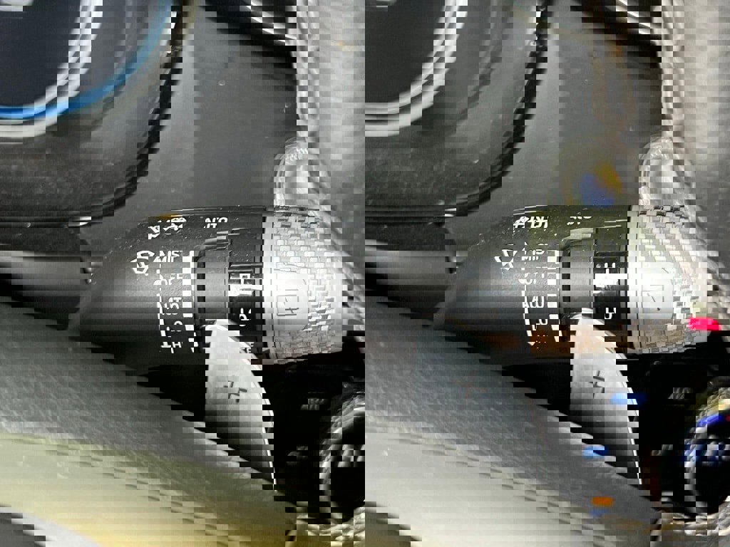 Used 2024 Genesis GV70 3.5T Sport image 18