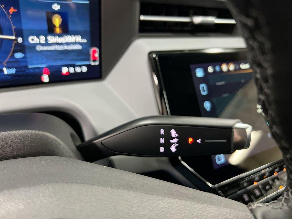 New 2027 Chevrolet Bolt LT w/ Comfort Package image 18