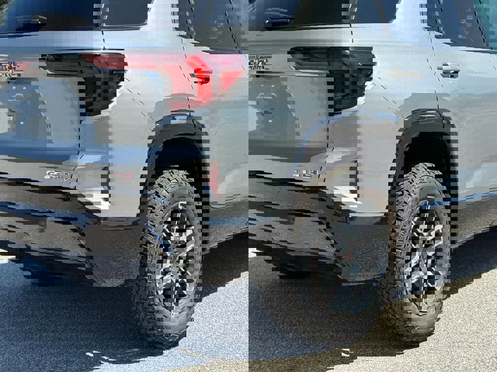 New 2026 GMC Terrain AT4 w/ Technology Package II image 15