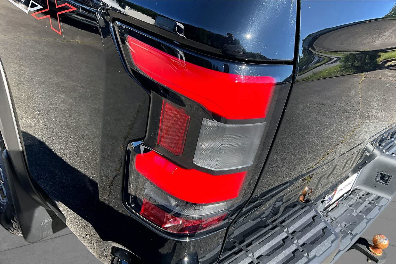Used 2022 Nissan Frontier Pro-X RWD image 27