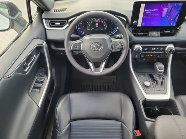Used 2024 Toyota RAV4 XSE AWD/4WD image 9
