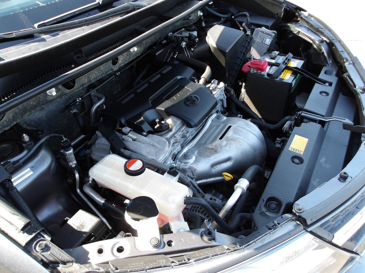 Used 2015 Toyota RAV4 Limited AWD/4WD image 22