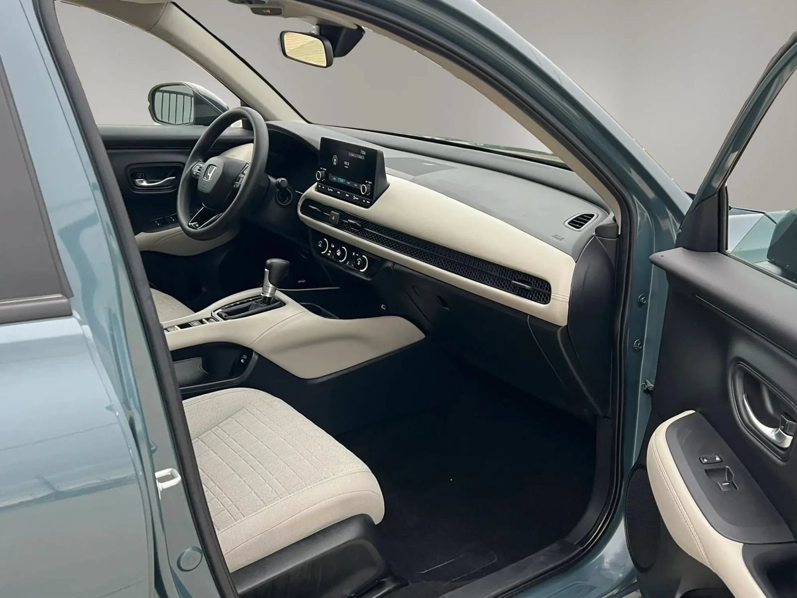 Used 2025 Honda HR-V LX image 19