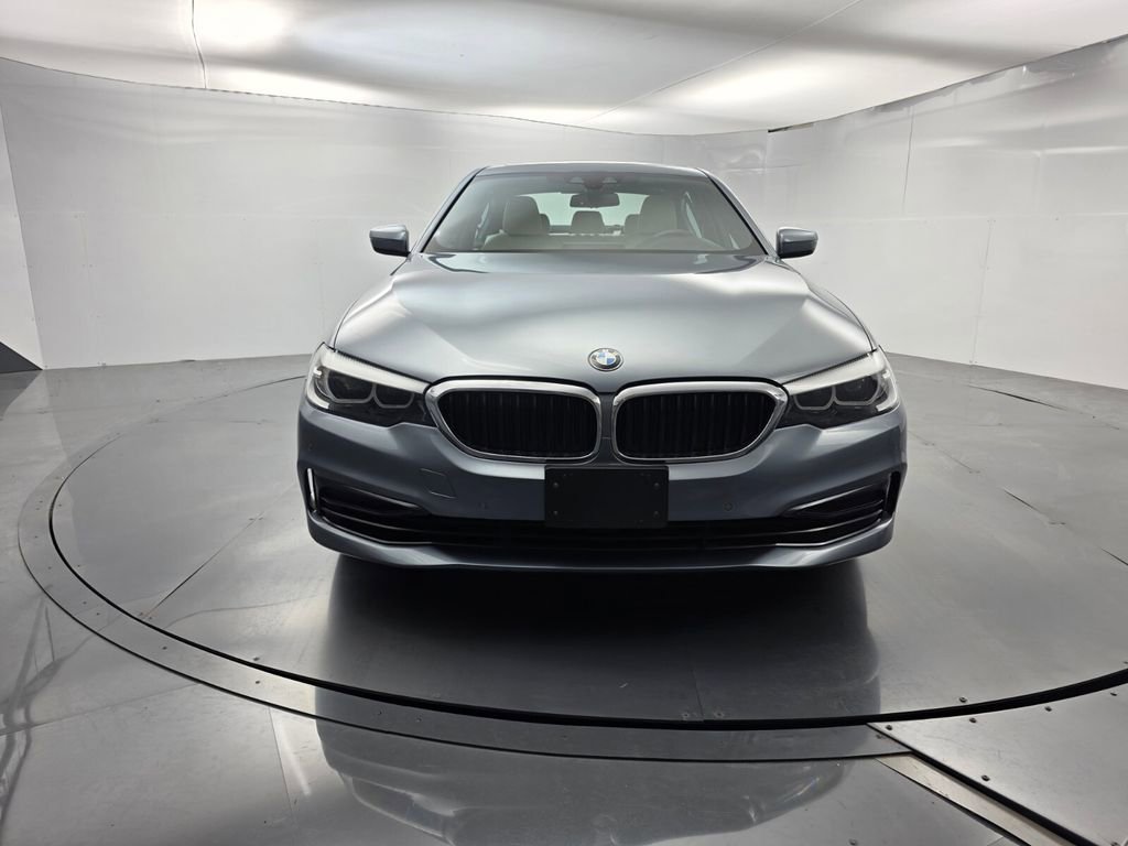 Used 2019 BMW 540i w/ Convenience Package RWD image 2